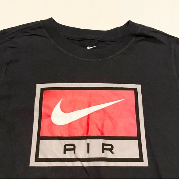 Nike Air Tee Black Tshirt Youth Size Small Shirt - Picture 2 of 15